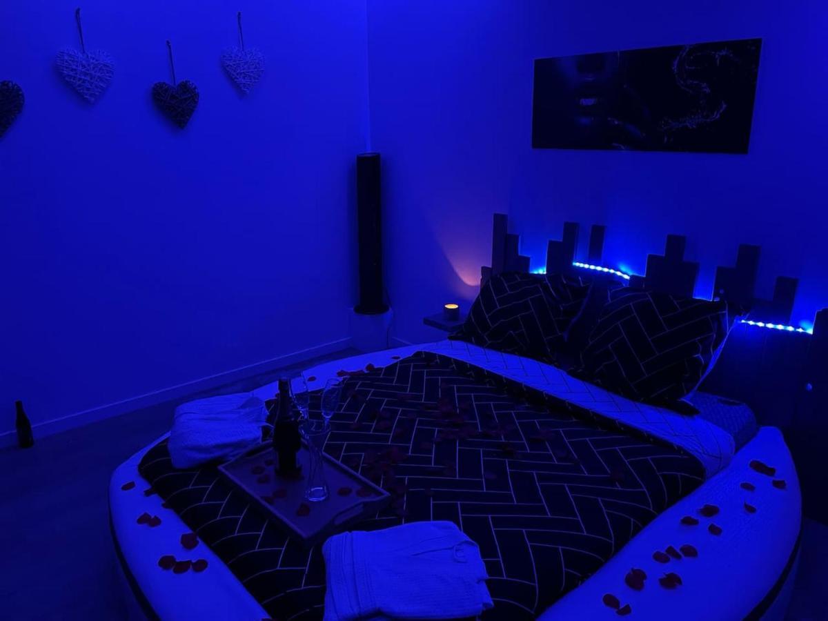 Love Room Gémozac Exteriér fotografie